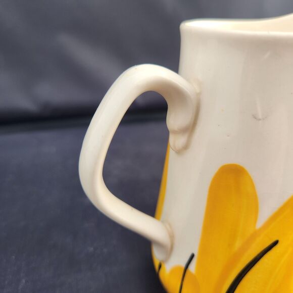 Sunflowers Creamer Mini Pitcher Vera Neuman Pottery Island Worcester Jamaica VTG - Picture 6 of 9